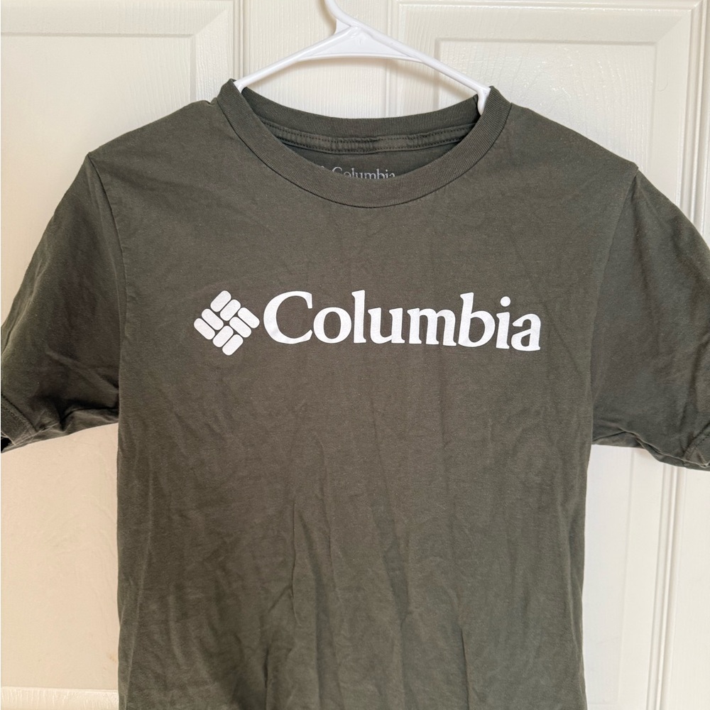Columbia Olive Green T-Shirt
